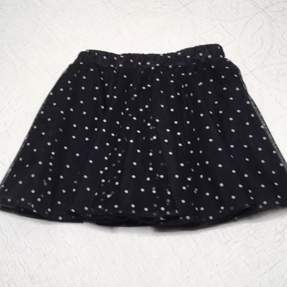 3T (4/$20) Netting/Ruffles Skirt by Old Navy - Picture 11 of 15